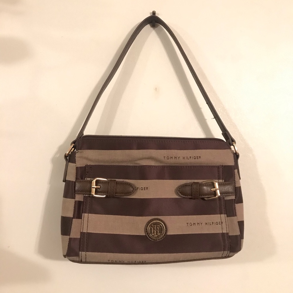 Tommy Hilfiger Signature Brown Purse